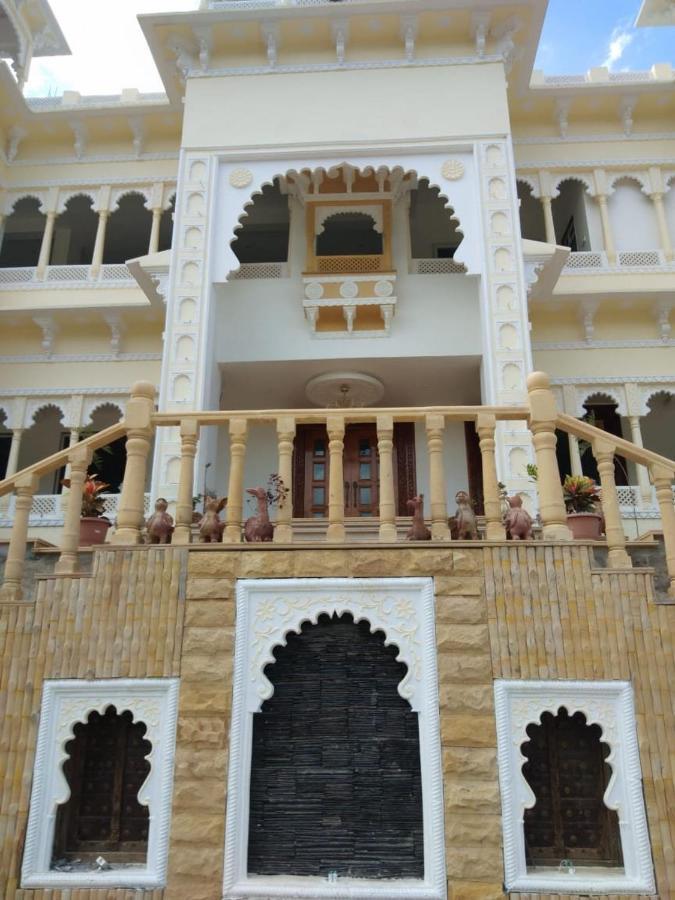 Golden Hands - Palace Raj Kumbha Kumbhalgarh Buitenkant foto